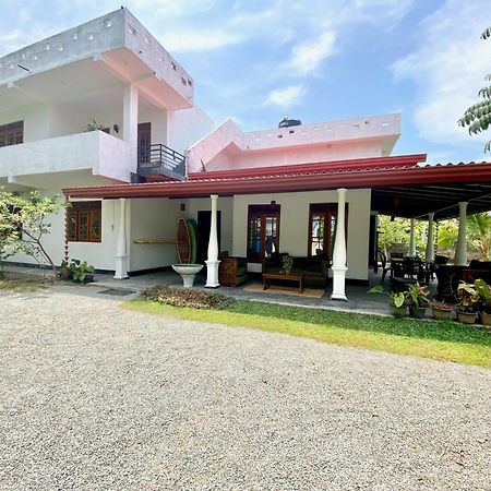 Makai Surf House Ξενοδοχείο Ahangama Εξωτερικό φωτογραφία