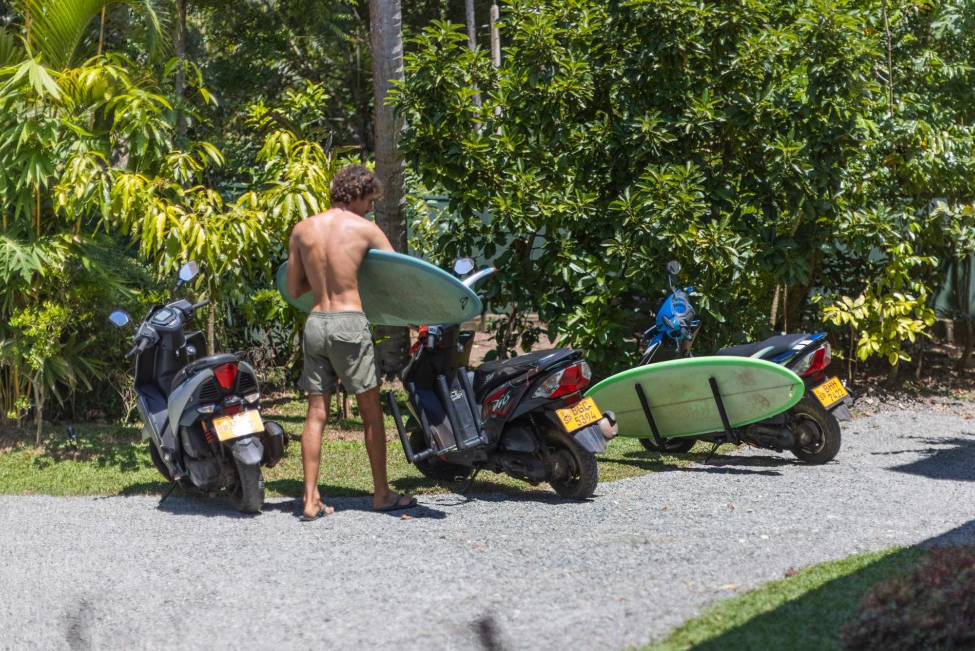 Makai Surf House Ξενοδοχείο Ahangama Εξωτερικό φωτογραφία