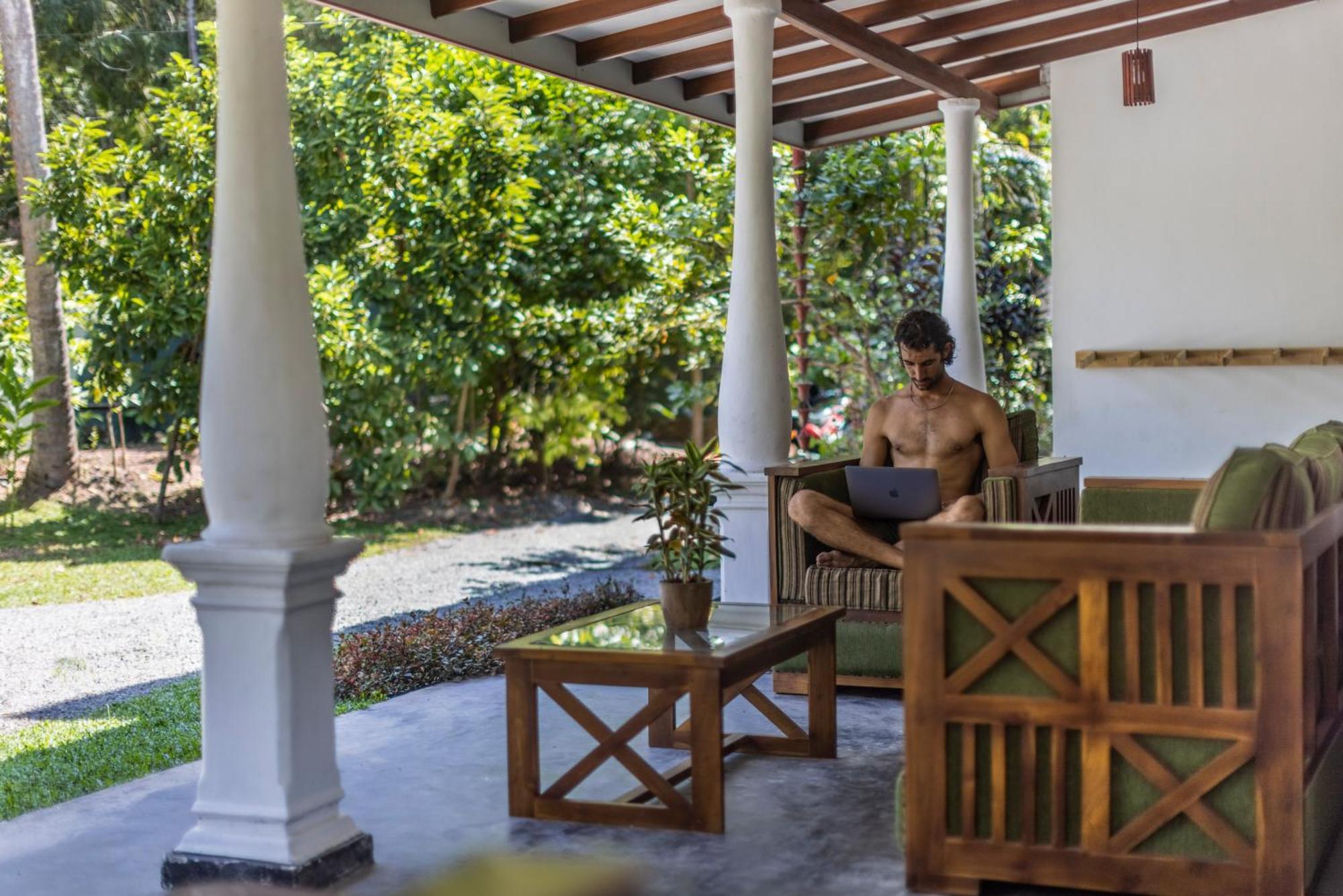 Makai Surf House Ξενοδοχείο Ahangama Εξωτερικό φωτογραφία